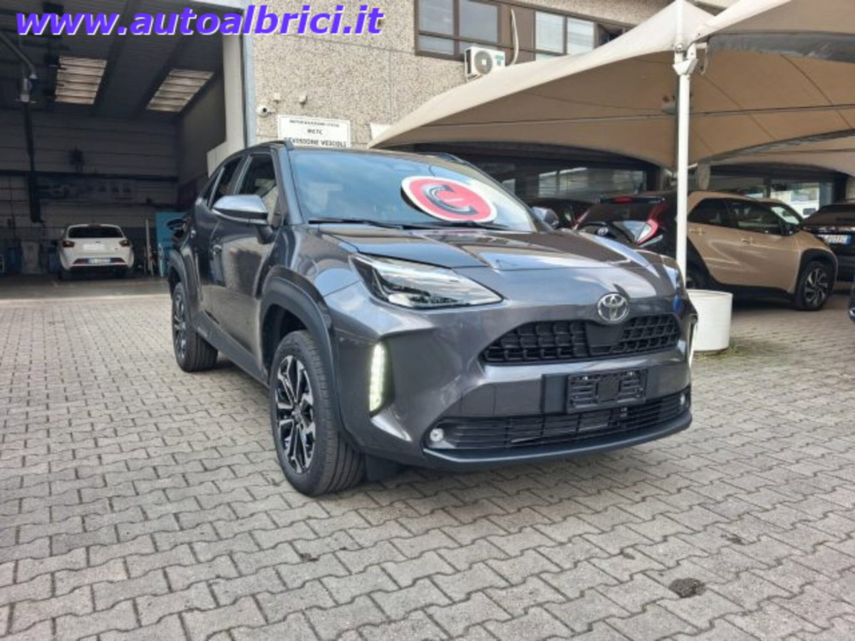 Toyota Yaris Cross 1.5h GR Sport Black Sky fwd 116cv e-cvt (2)
