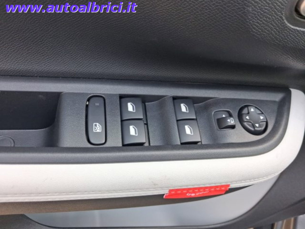 Citroen C3 1.2 puretech turbo Max 100cv s&s (13)