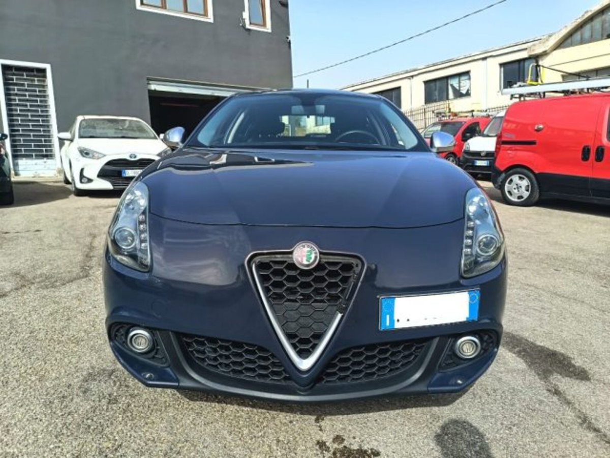 Alfa Romeo Giulietta 2.0 JTDm Super 150cv (2)