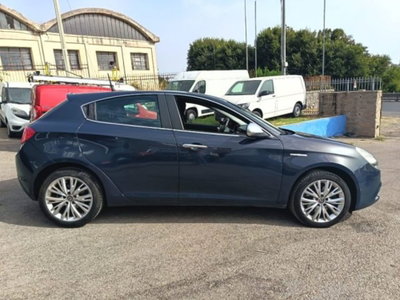 Alfa Romeo Giulietta 2.0 JTDm Super 150cv (5)
