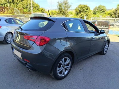 Alfa Romeo Giulietta 2.0 JTDm-2 Exclusive 140cv (6)