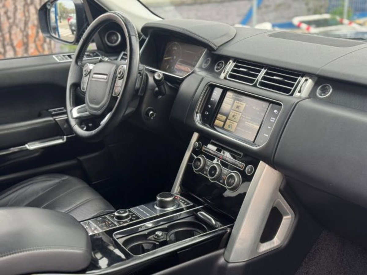 Land Rover Range Rover 3.0 TDV6 Vogue (15)