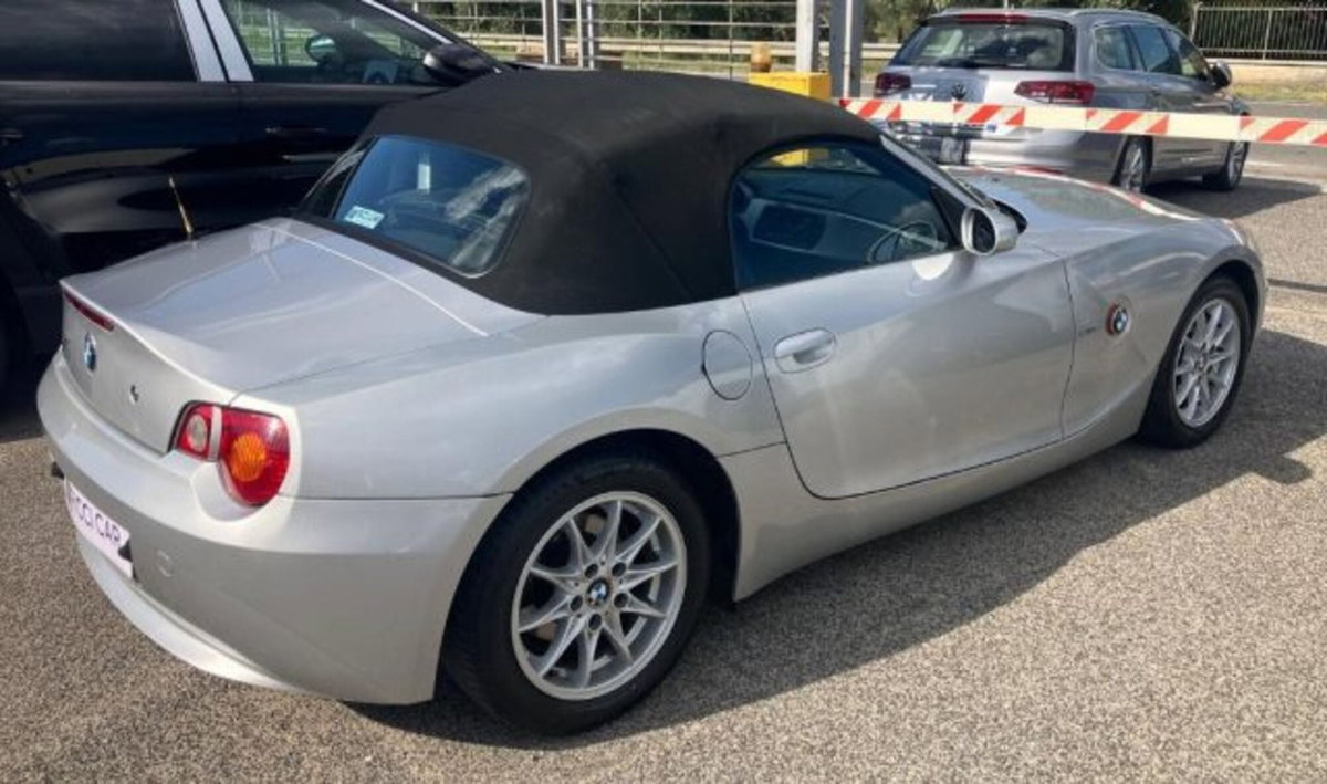 BMW Z4 Cabrio Z4 2.0i cat Roadster (6)