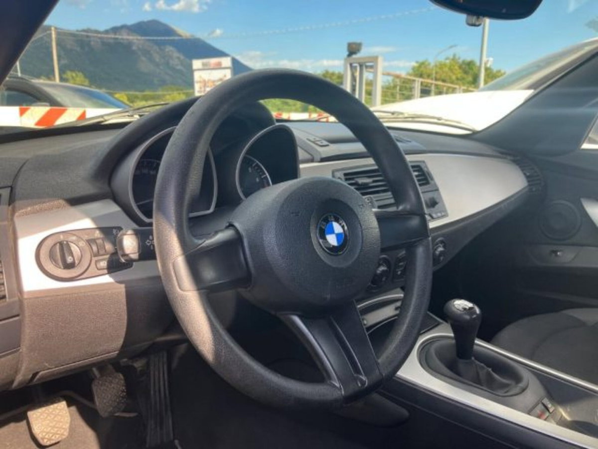 BMW Z4 Cabrio Z4 2.0i cat Roadster (9)