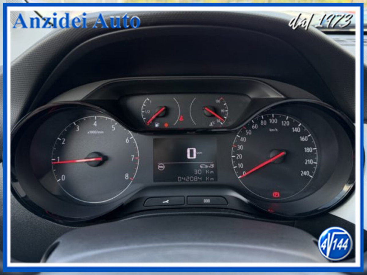 Opel Crossland 1.2 12V Start&Stop Design & Tech (12)