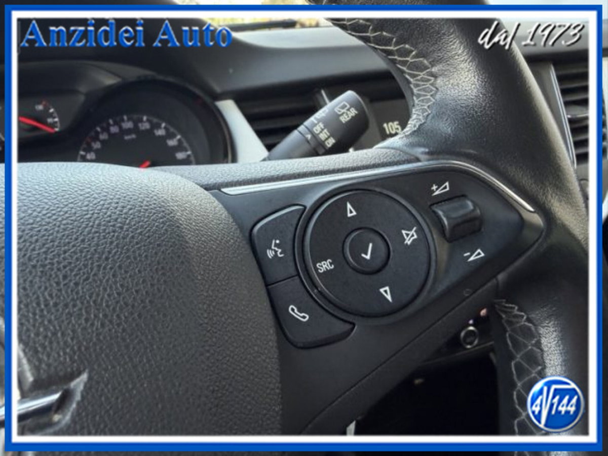 Opel Crossland 1.2 12V Start&Stop Design & Tech (18)