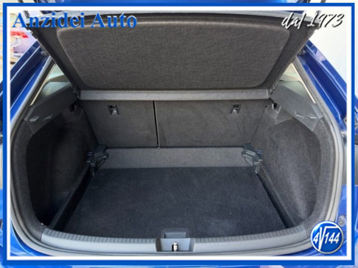 Volkswagen Taigo 1.0 tsi Life 95cv (10)