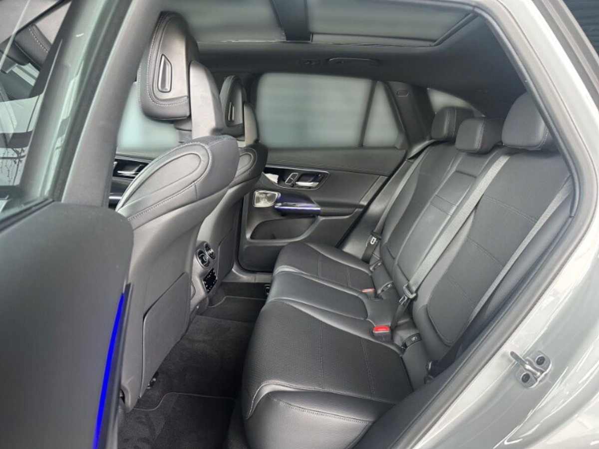 Mercedes-Benz GLC SUV 300 de phev AMG Line Premium 4matic auto (11)
