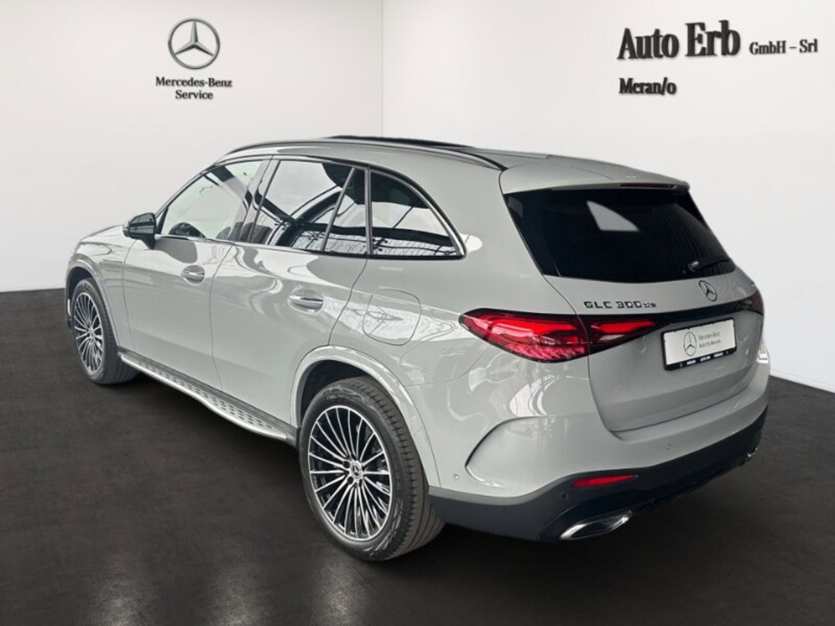 Mercedes-Benz GLC SUV 300 de phev AMG Line Premium 4matic auto (4)