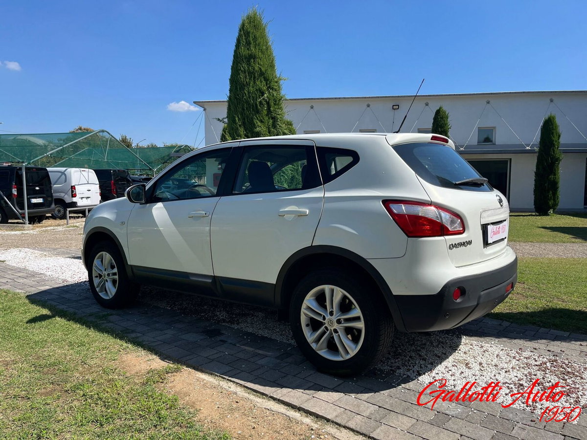 Nissan Qashqai 2.0 16V Acenta (2)
