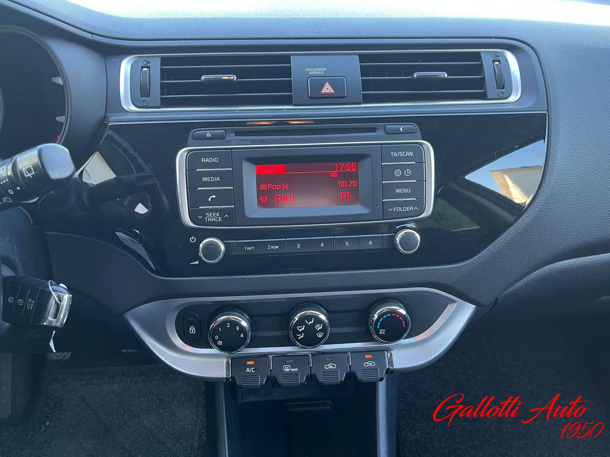 Kia Rio 1.2 CVVT 5p. Cool (18)