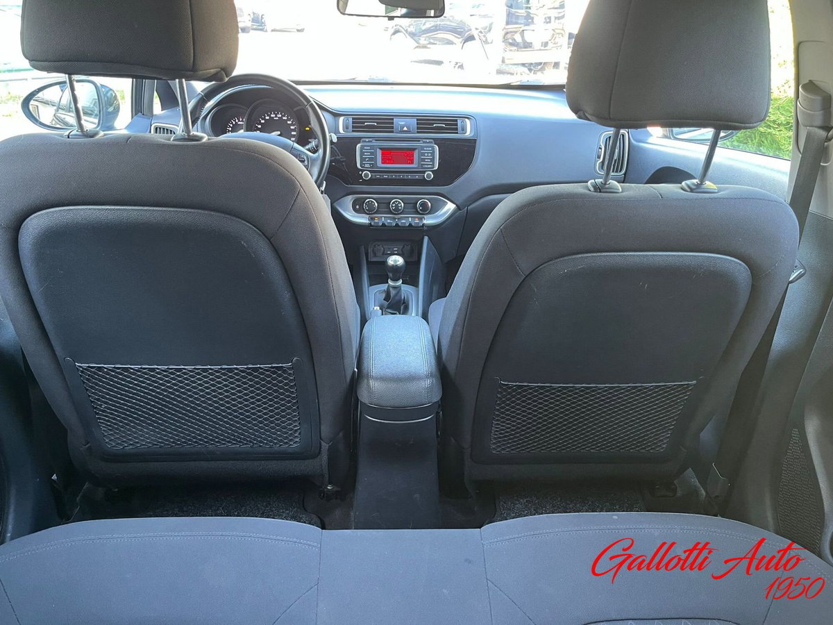 Kia Rio 1.2 CVVT 5p. Cool (19)