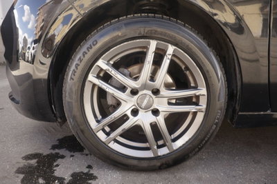 Peugeot 208 82 5 porte Allure (5)