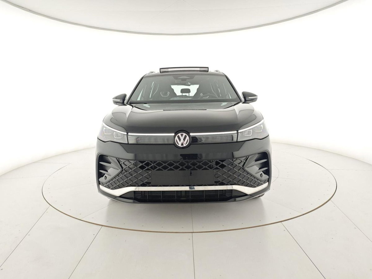 Volkswagen Tiguan 2.0 tdi R-Line 4motion 193cv dsg (5)