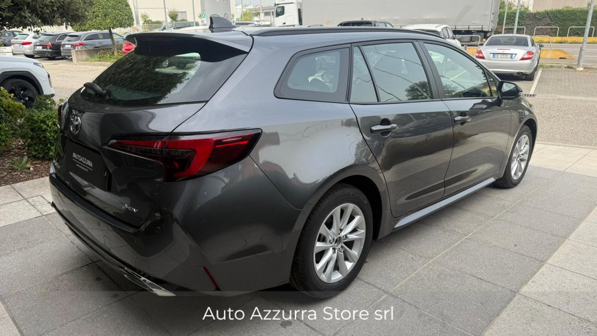Toyota Corolla Touring Sports 1.8h Active auto (4)