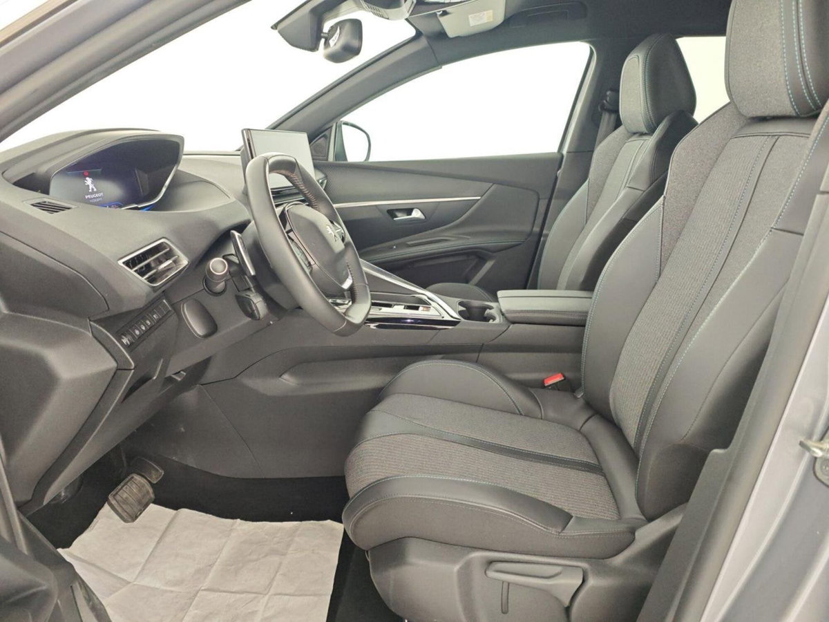 Peugeot 3008 Hybrid 225 e-EAT8 Allure Pack (10)