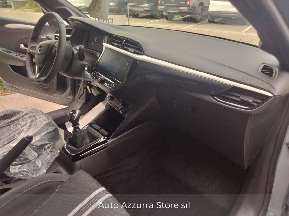 Opel Corsa 1.2 100 CV GS Line (8)