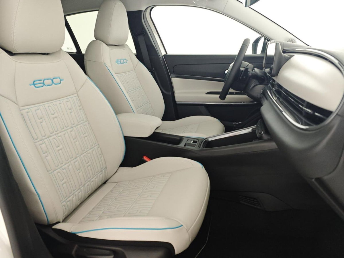 Fiat 600 1.2 hybrid La Prima 110cv auto (14)