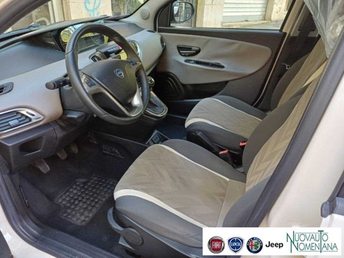 Lancia Ypsilon 1.2 69 CV 5 porte GPL Ecochic Gold (10)