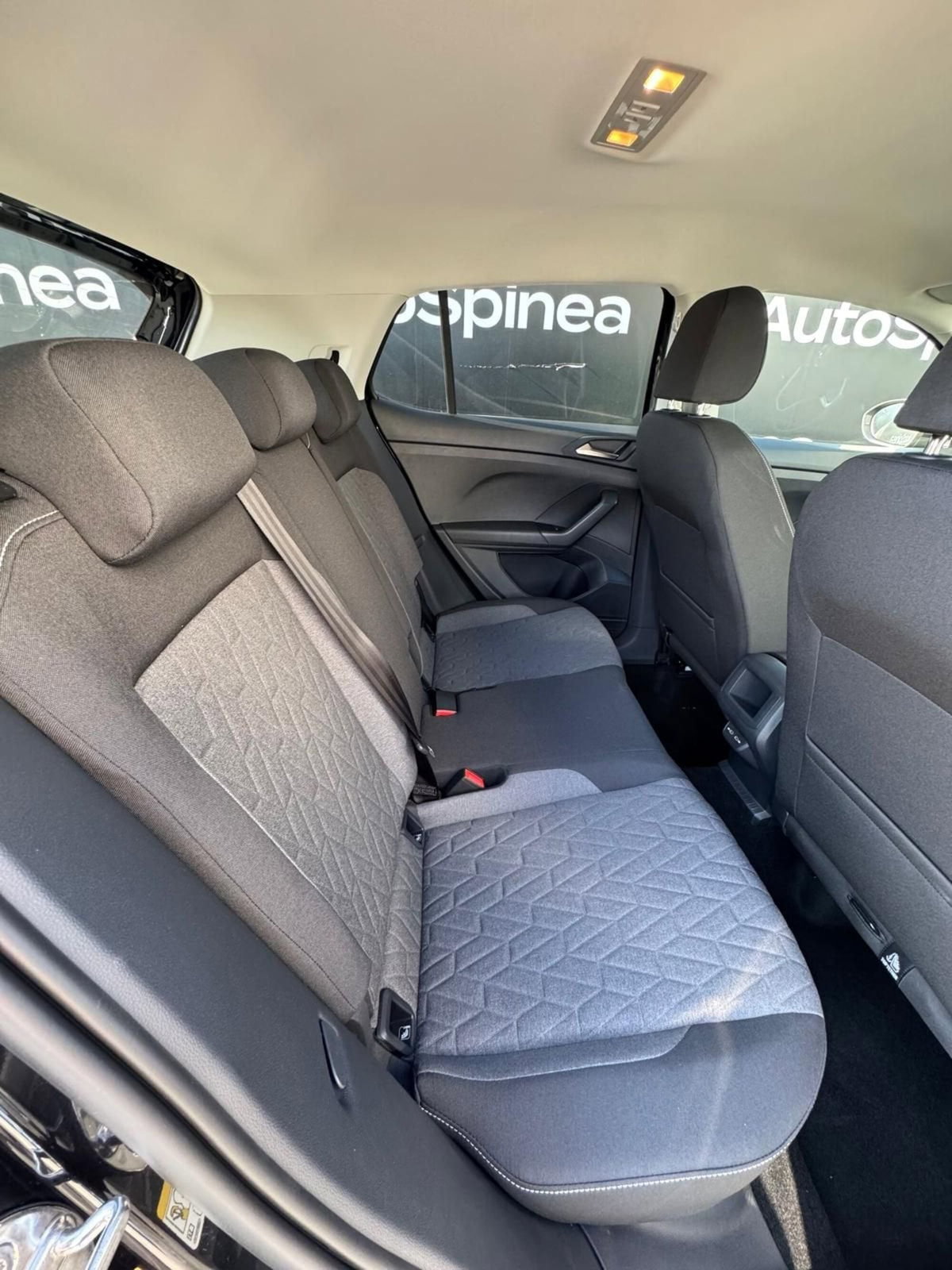 Volkswagen T-Cross 1.0 tsi Edition 95cv (16)