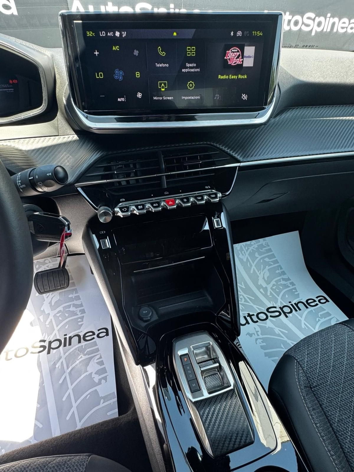 Peugeot 2008 1.2 hybrid Allure 145cv e-dcs6 (15)