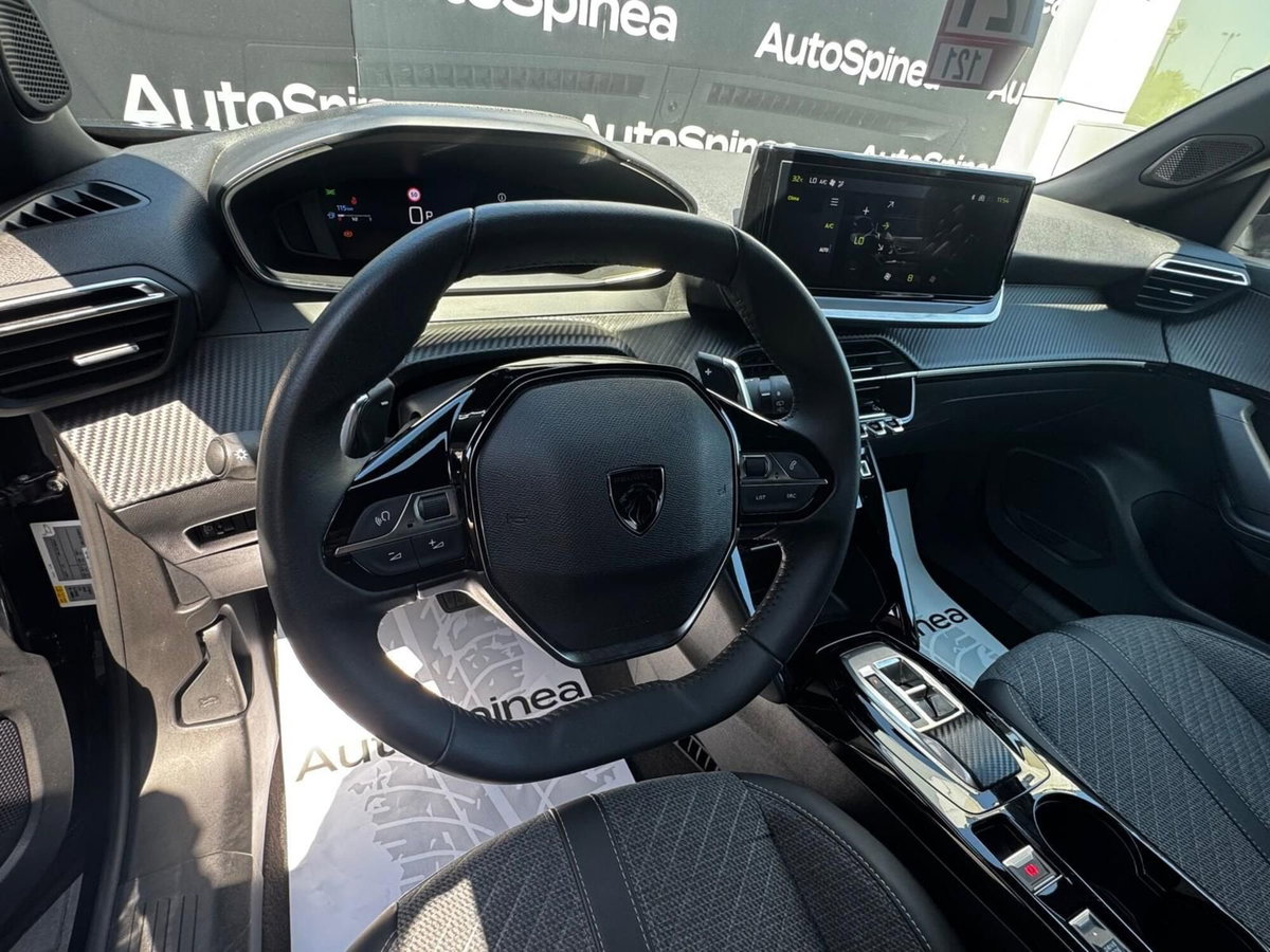 Peugeot 2008 1.2 hybrid Allure 145cv e-dcs6 (7)
