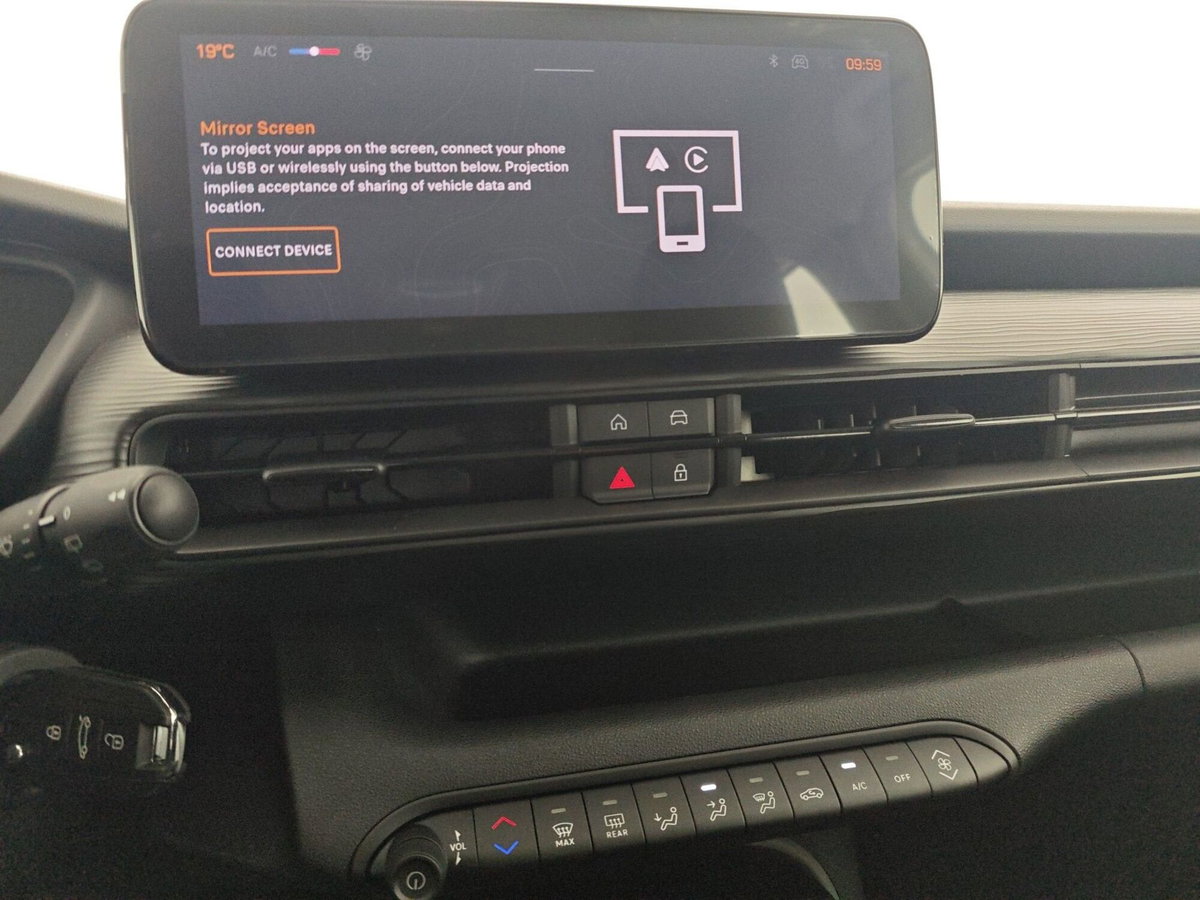Jeep Avenger 1.2 turbo e-hybrid mhev Longitude fwd 110cv edct6 (11)
