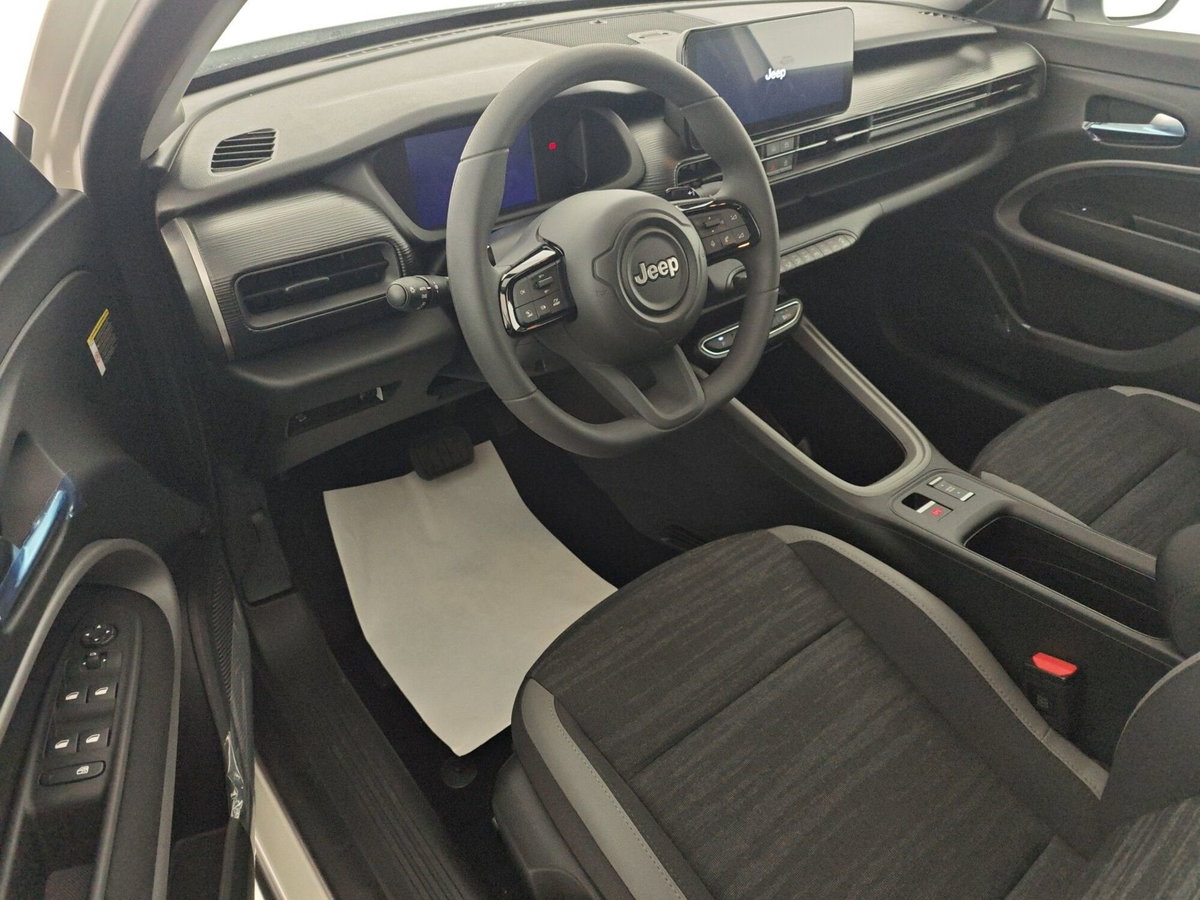 Jeep Avenger 1.2 turbo e-hybrid mhev Longitude fwd 110cv edct6 (13)