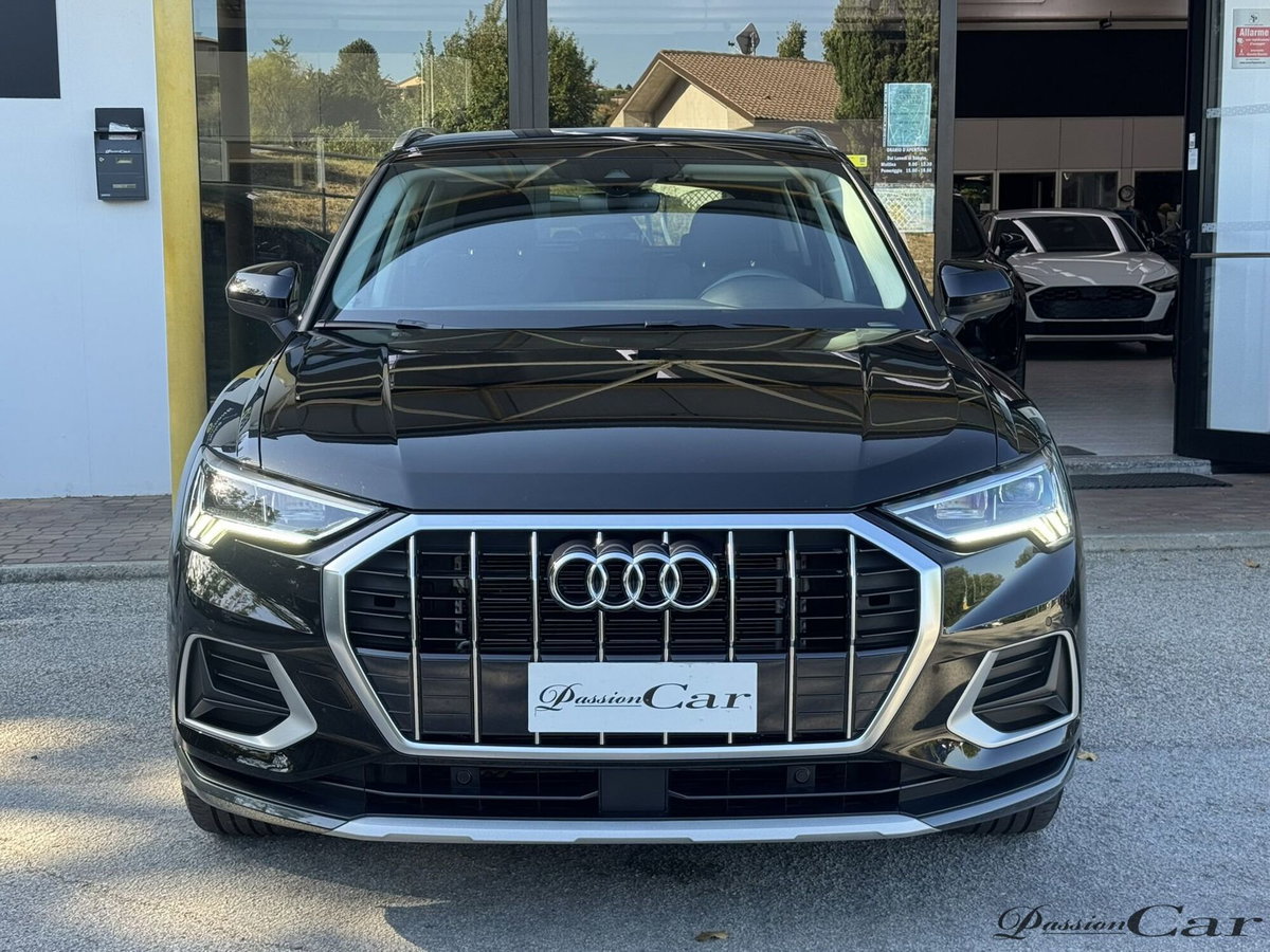Audi Q3 35 1.5 tfsi Business Advanced s-tronic (2)
