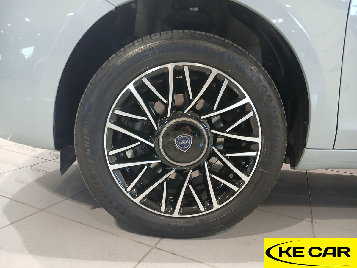 Lancia Ypsilon 1.0 FireFly 5 porte S&S Hybrid Ecochic UnYca (8)