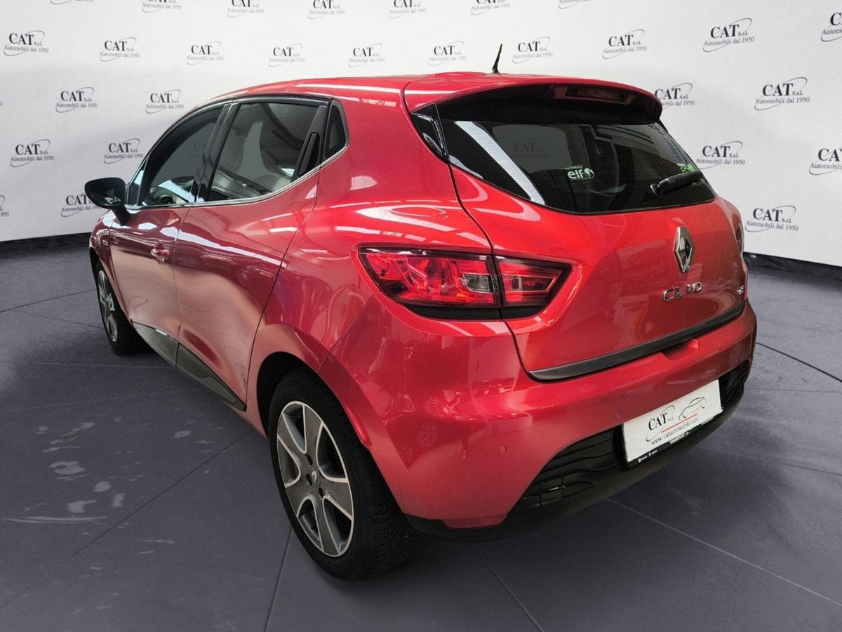 Renault Clio 1.5 dCi 8V 75CV 5 porte Costume National (8)