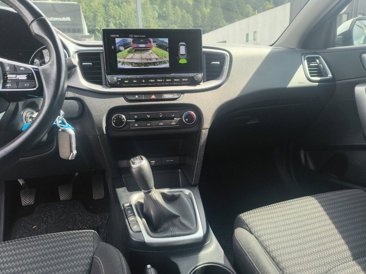 Kia Ceed Sport Wagon 1.6 CRDi 136 CV MHEV SW Business (12)