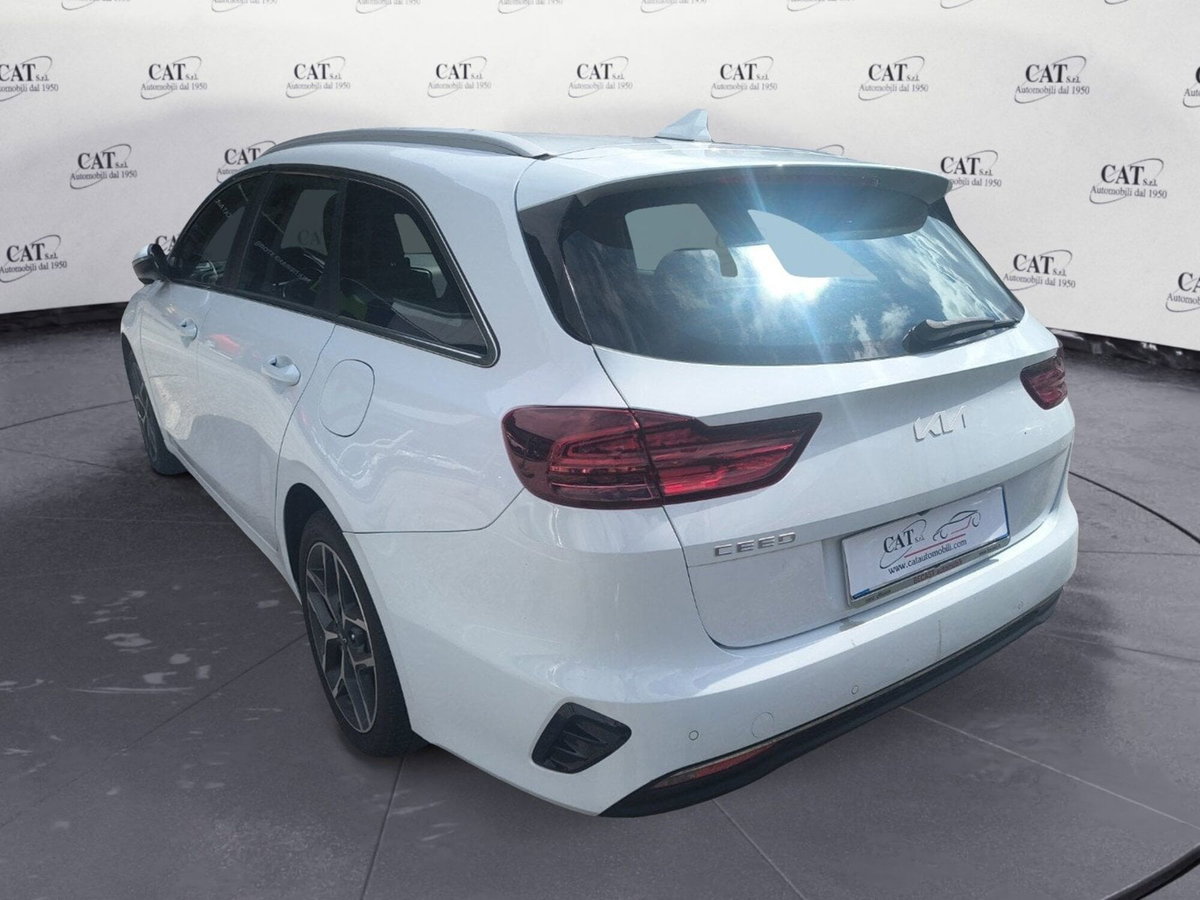 Kia Ceed Sport Wagon 1.6 CRDi 136 CV MHEV SW Business (7)