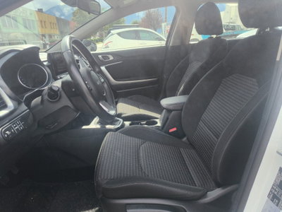 Kia Ceed Sport Wagon 1.6 CRDi 136 CV MHEV SW Business (9)
