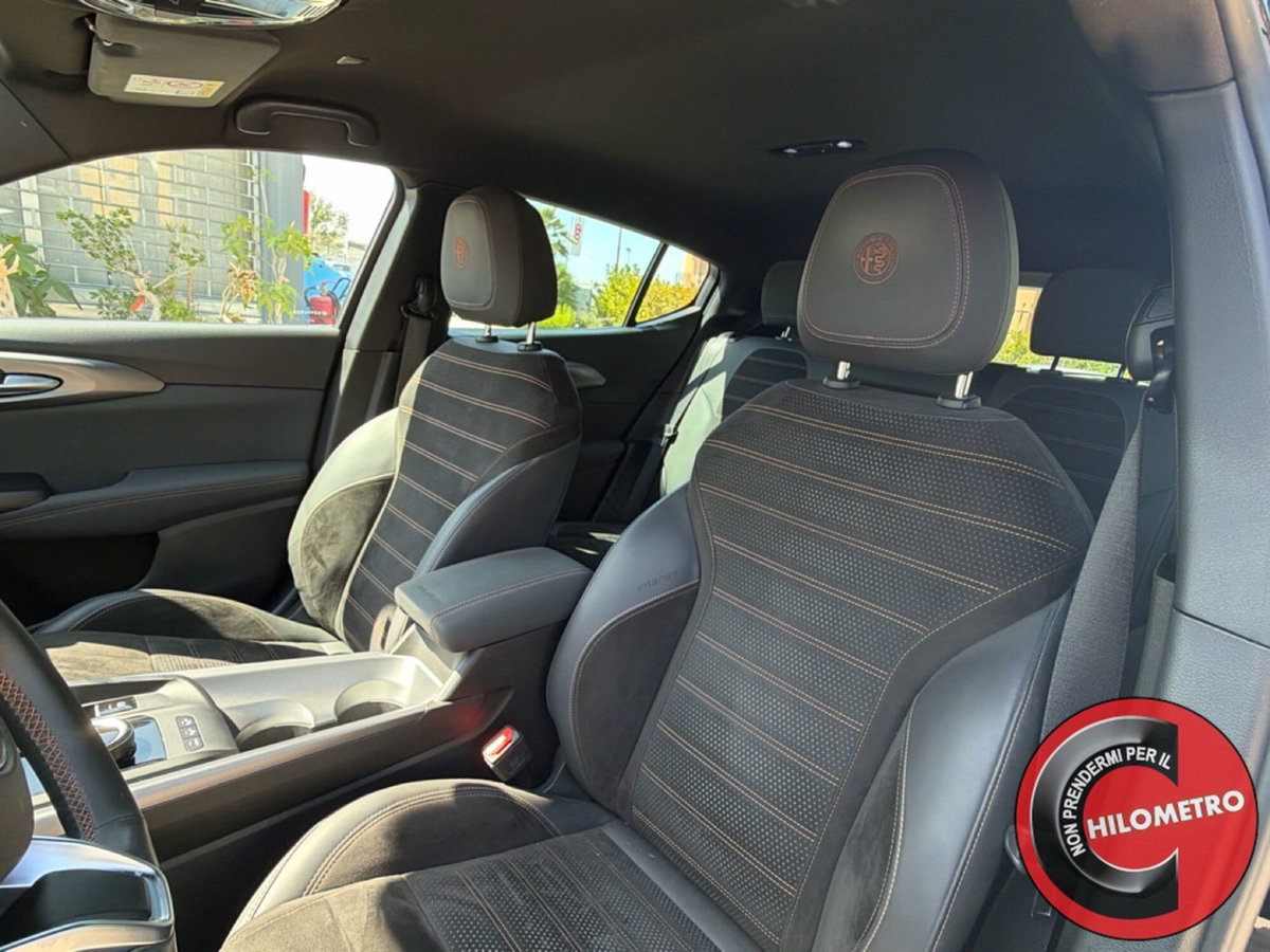 Alfa Romeo Tonale 1.3 phev Intensa Q4 280cv at6 (17)