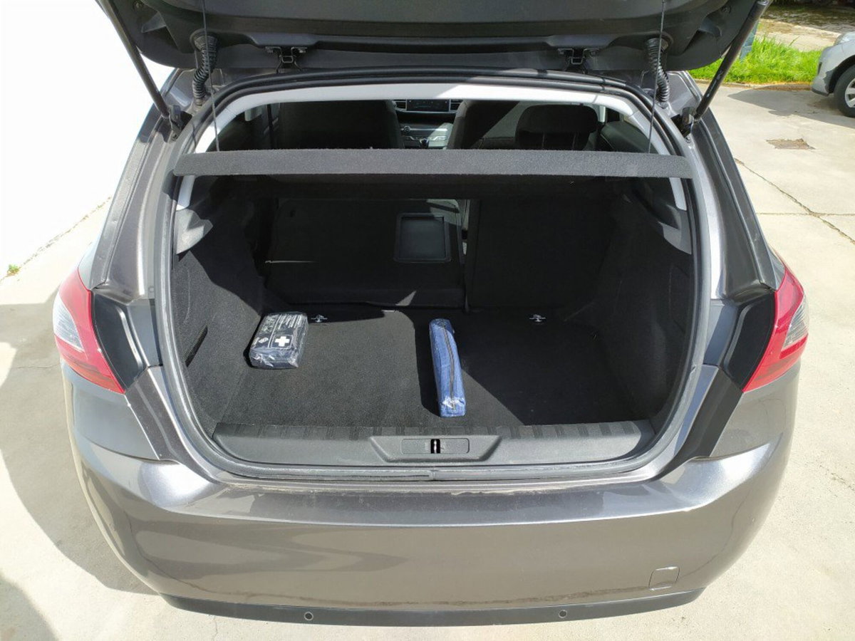 Peugeot 308 PureTech Turbo 130 S&S Allure Pack (13)