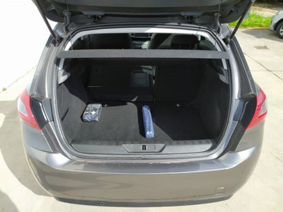 Peugeot 308 PureTech Turbo 130 S&S Allure Pack (13)