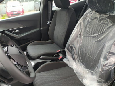Peugeot 2008 1.2 puretech Style s&s 100cv (15)