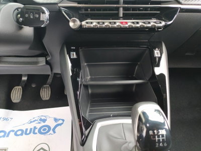Peugeot 2008 1.2 puretech Style s&s 100cv (19)