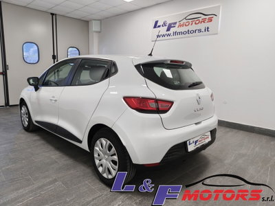 Renault Clio 1.2 75CV 5 porte Live (12)
