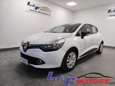 Renault Clio 1.2 75CV 5 porte Live (18)