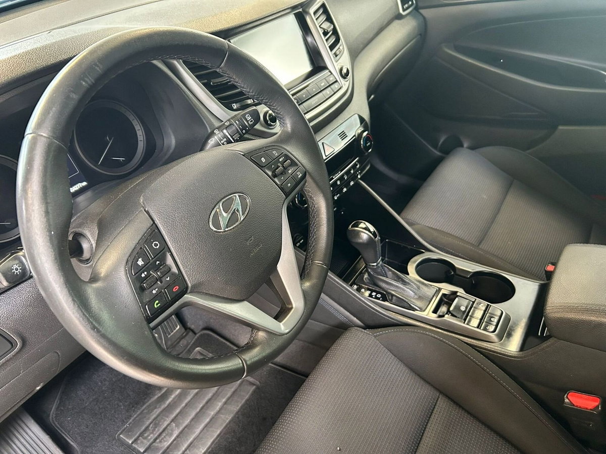 Hyundai Tucson 1.7 CRDi DCT XPossible (10)