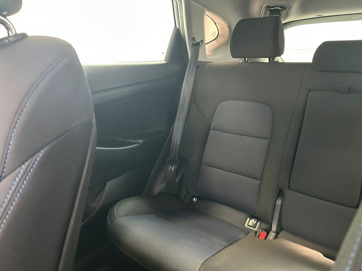 Hyundai Tucson 1.7 CRDi DCT XPossible (20)