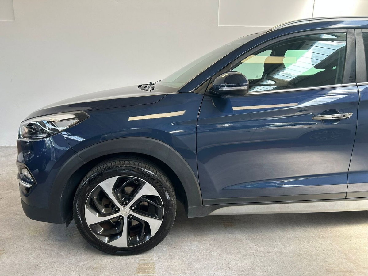 Hyundai Tucson 1.7 CRDi DCT XPossible (3)
