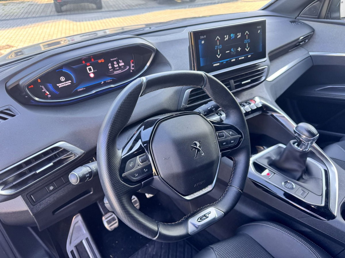 Peugeot 3008 PureTech Turbo 130 S&S GT (9)