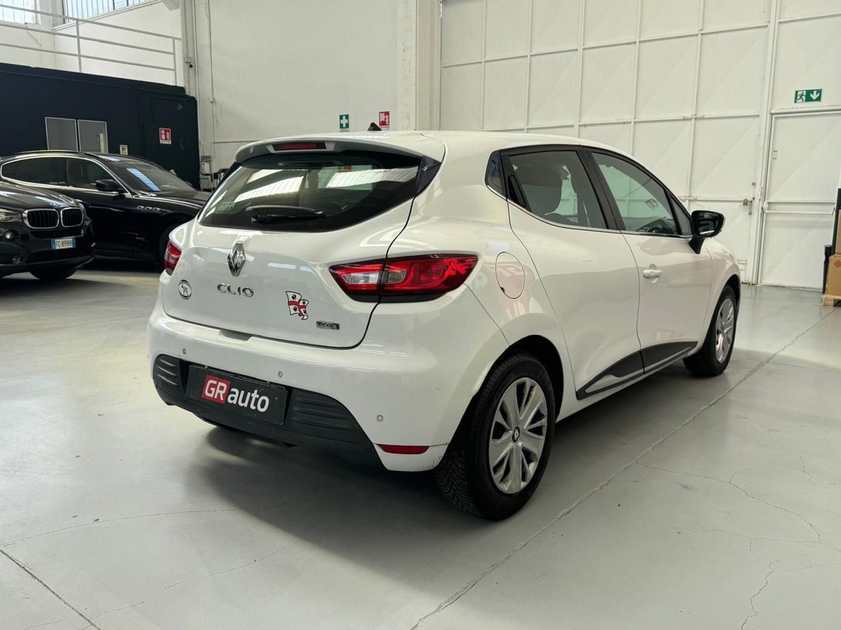 Renault Clio dCi 8V 90CV Start&Stop 5 porte Energy Excite (8)