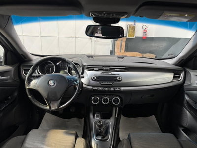Alfa Romeo Giulietta 2.0 JTDm-2 Exclusive 170cv (11)