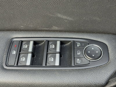 Renault Captur TCe 100 CV GPL Techno (16)