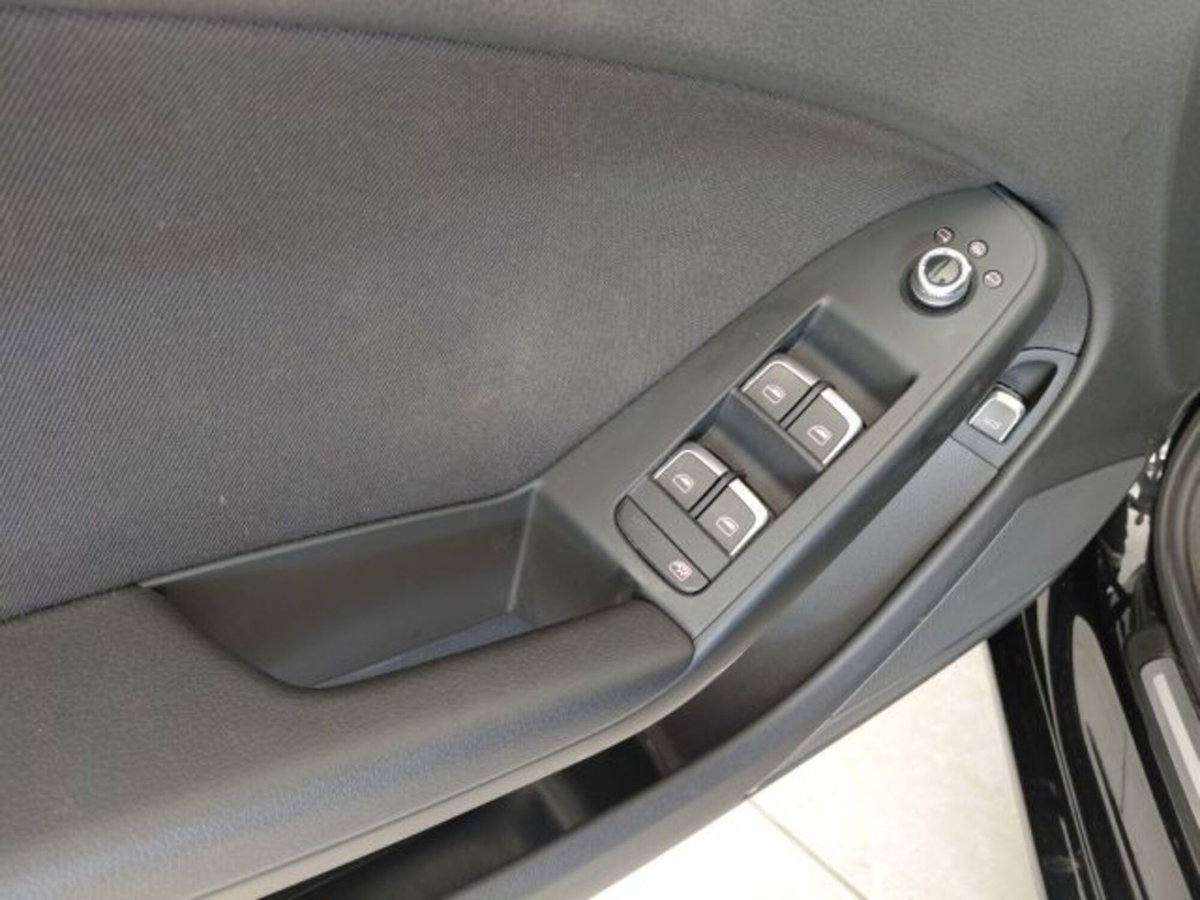 Audi A4 Avant 2.0 TDI 143CV F.AP. multitronic Advanced (18)