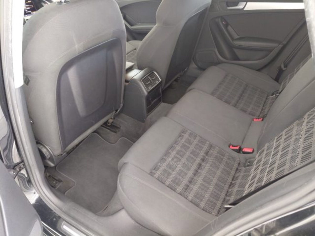 Audi A4 Avant 2.0 TDI 143CV F.AP. multitronic Advanced (20)